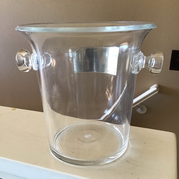 Mumm de Cramant Acrylic Champagne Ice Bucket - Picture 3 of 3